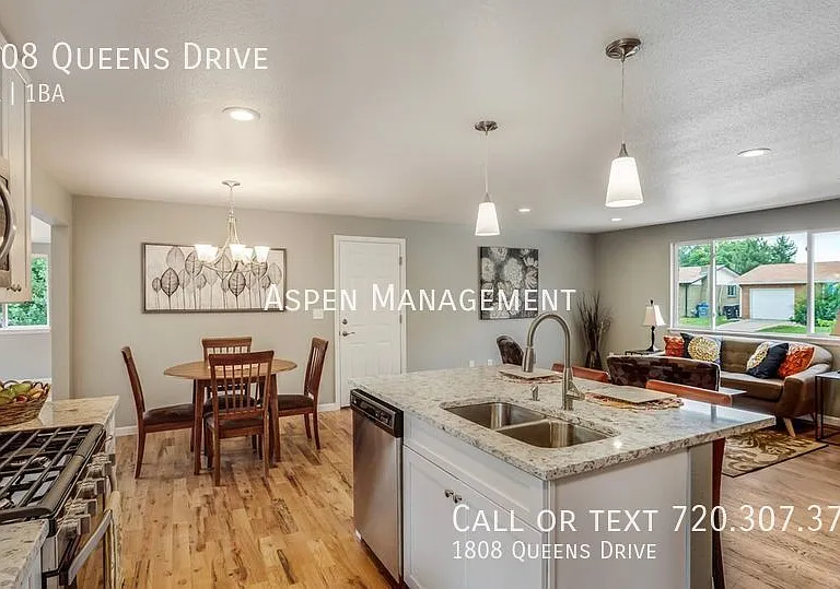 1808 Queens Dr — Photo 9