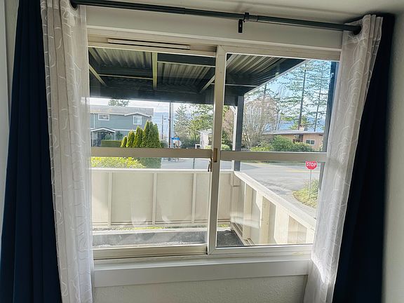 4th image of 26402 Marine View Dr S