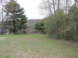 39 E Blood Rd, Charlton, MA 01507