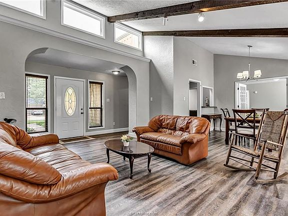 3rd image of 2606 Clearwood Ct