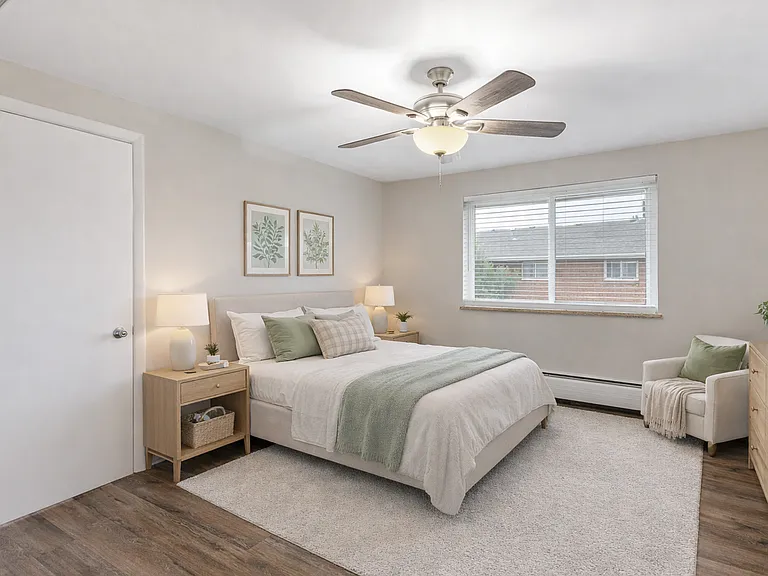 1150 S Allison St — Photo 14