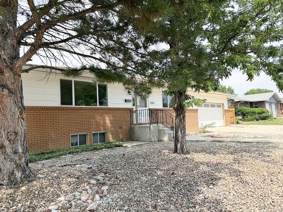 1st image of 1501 Stuart St