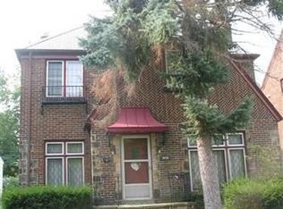 3656 Harvey Rd, Cleveland Heights, OH 44118