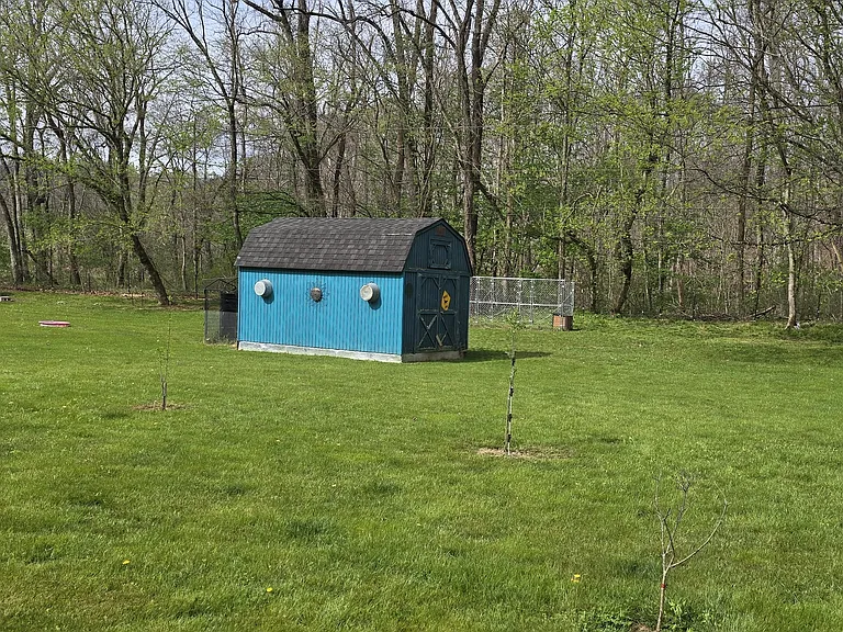 Storage building