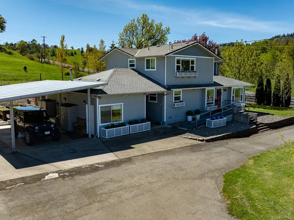 9373 Roberts Creek Rd, Roseburg, OR 97470