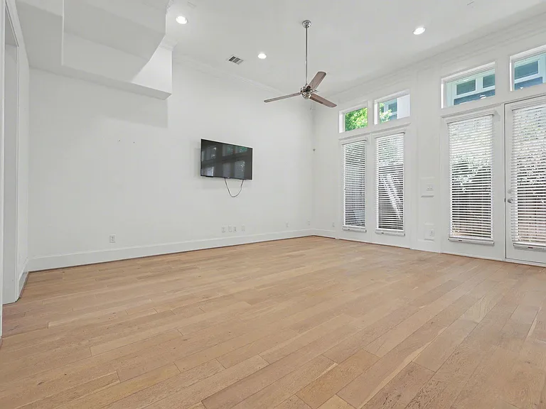 2713 Kinsley Oaks Dr — Photo 22