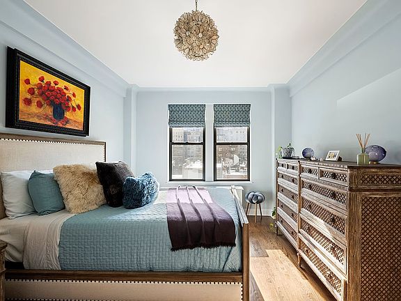 5th image of 320 W 89th St APT 8C