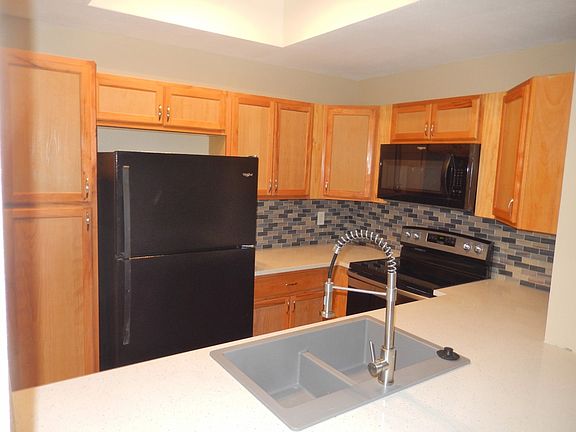 5th image of 8601 Park Ln APT 312