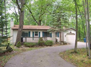 135 Kirkwood Dr, Roscommon, MI 48653