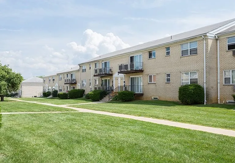 Parkwood Village — Photo 10