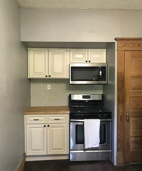 280 W William St — Photo 15