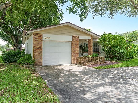 3rd image of 6896 NW 28th Way
