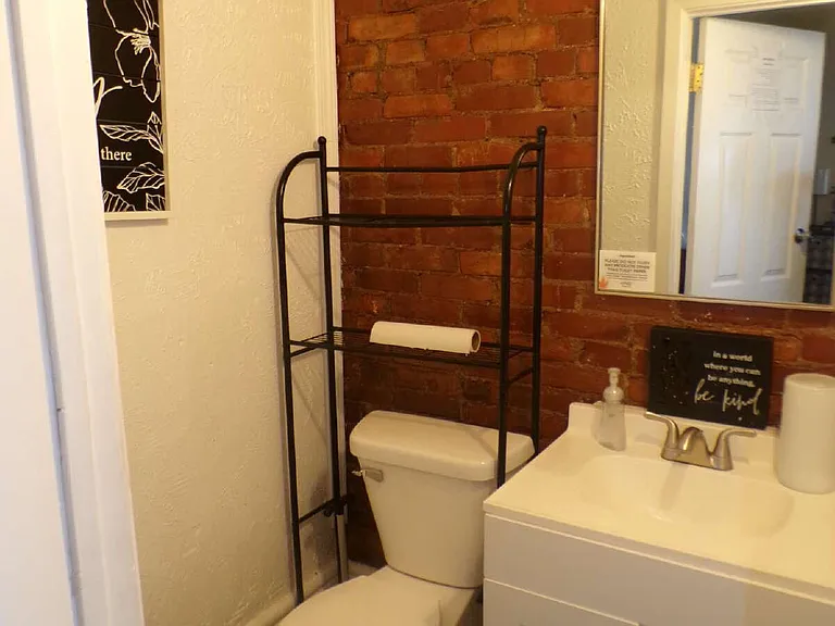 308 E Jacob St #7 — Photo 9