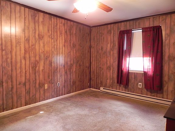 4th image of 1635 Park Ave
