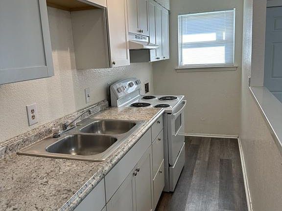 5th image of 5314 Humbert Ave