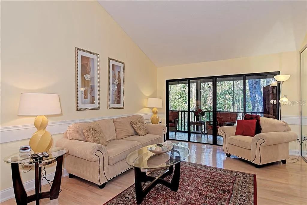 1677 Brookhouse Cir — Photo 4
