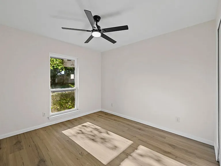11919 Bushmills Rd — Photo 12