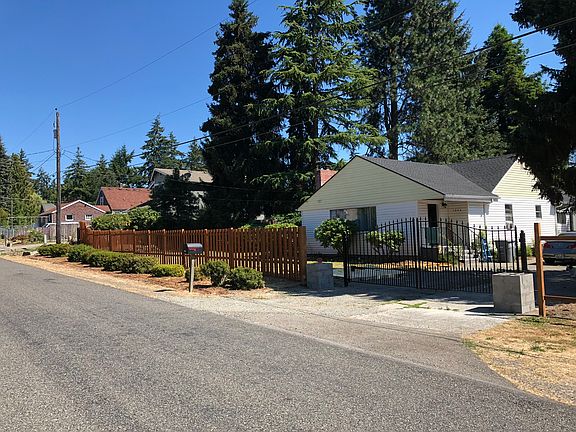4th image of 1006 91st St E