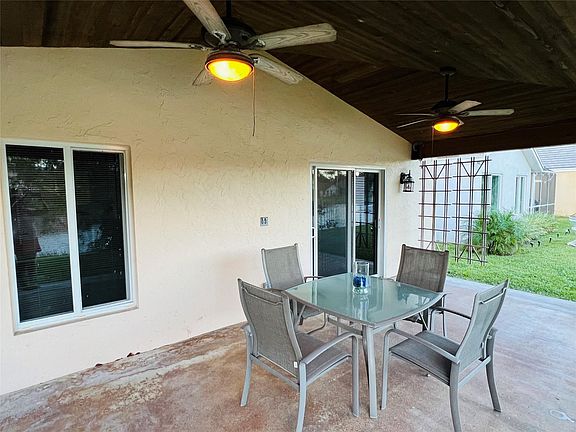 4th image of 8920 Woodside Court