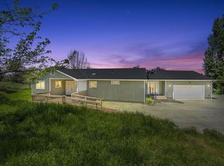 15450 Amberley Ln, Grass Valley, CA 95949