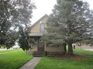 1721 8th St, Perry, IA 50220