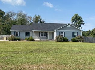 106 Eagle Ridge Dr, Beulaville, NC 28518