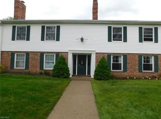 7035 Carriage Hill Dr APT 102, Brecksville, OH 44141