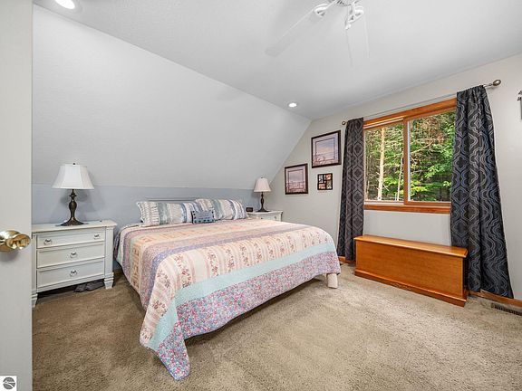 4th image of 4151 N 37th Rd