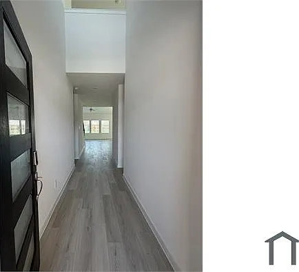 5 bed, 3060 sqft, $3,500 — Photo 4