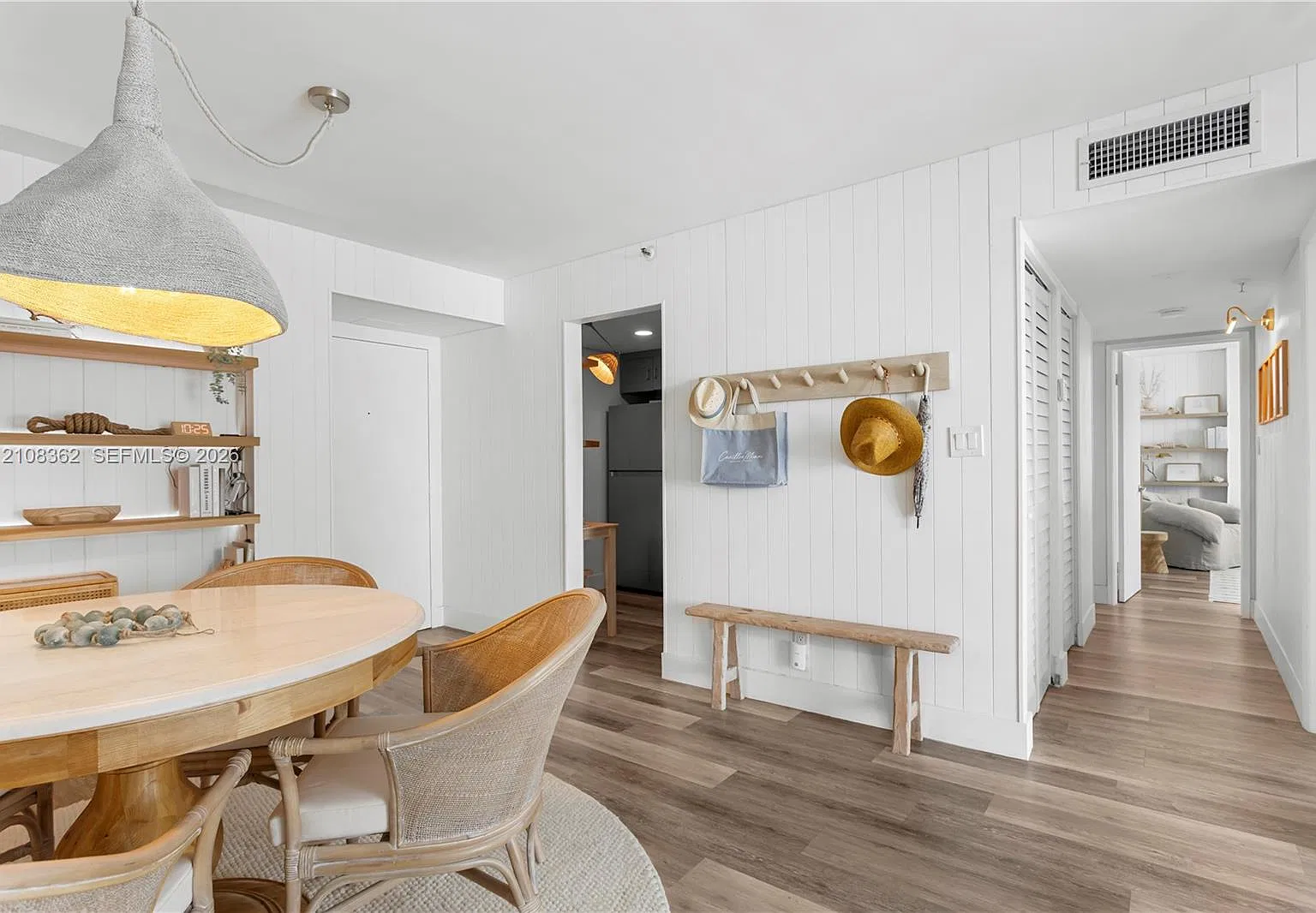 4301 Collins Ave — Photo 3
