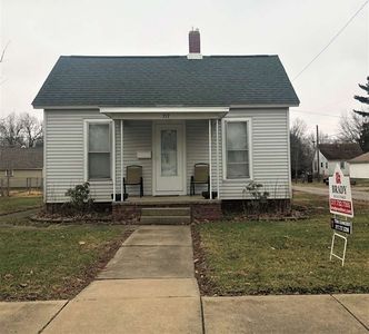 717 3rd St, Lincoln, IL, 62656