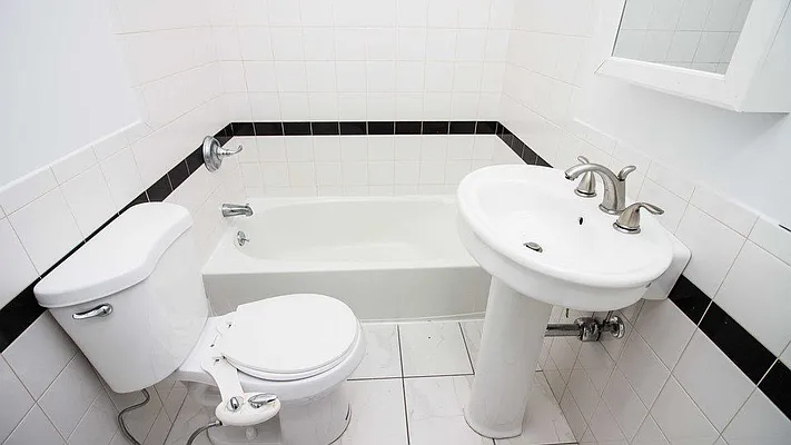 Rented by Nooklyn NYC LLC | media 4