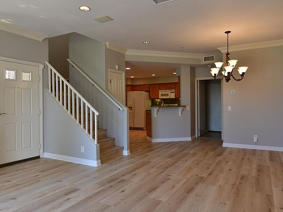 4th image of 2354 Sunningdale Dr