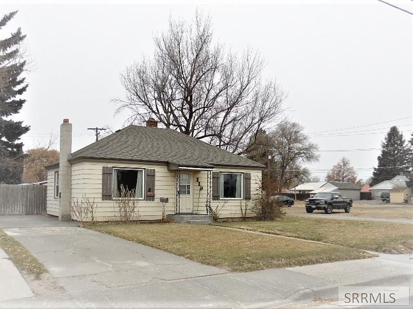 1st image of 110 E Anderson St