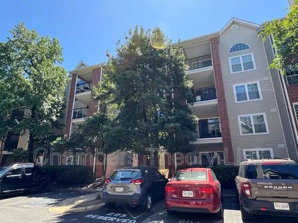3311 Wyndham Cir APT 4197, Alexandria, VA 22302