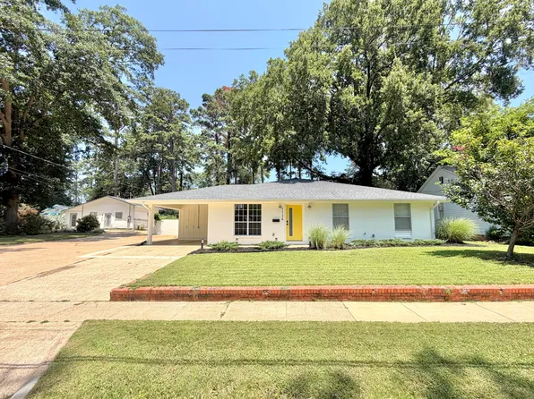 1124 Woodlawn St, Tupelo, MS 38804