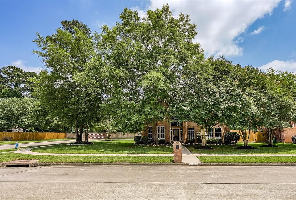 Beautiful Kingwood home on an oversized lot.
