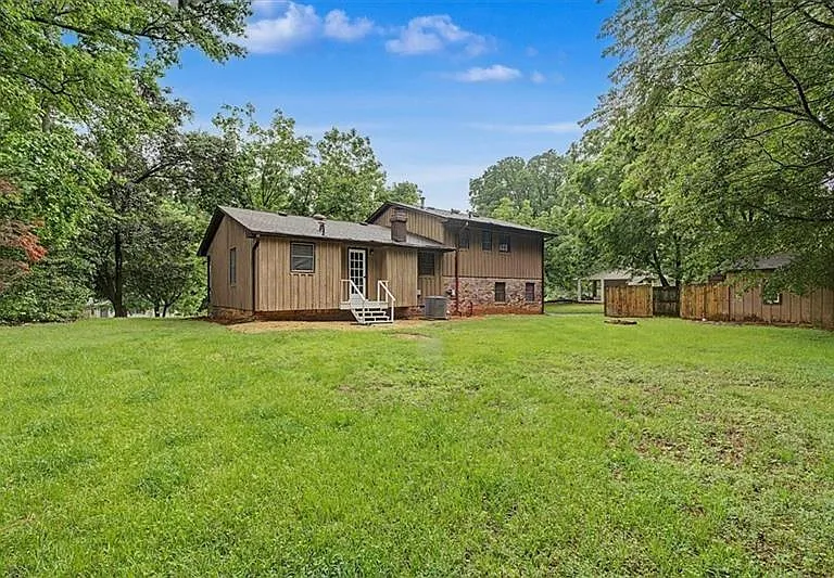 2985 Fredrick Dr — Photo 41