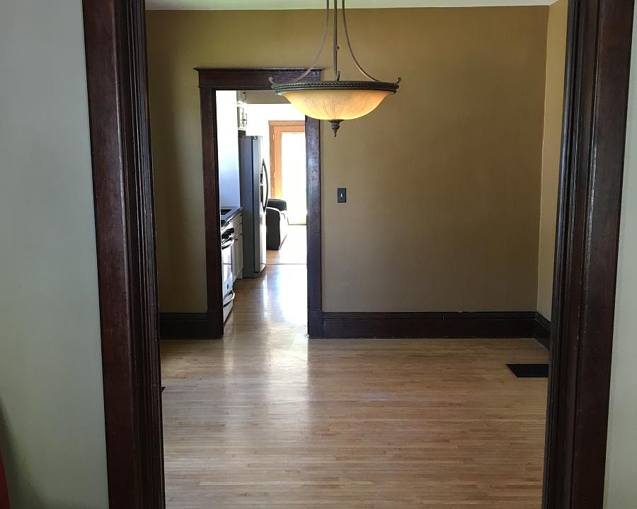 1st image of 332 W Franklin Ave