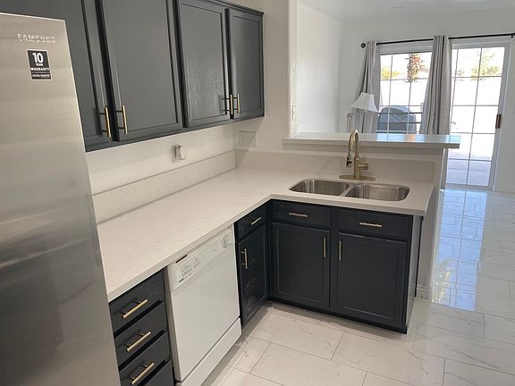 4th image of 3894 Starfield Ln