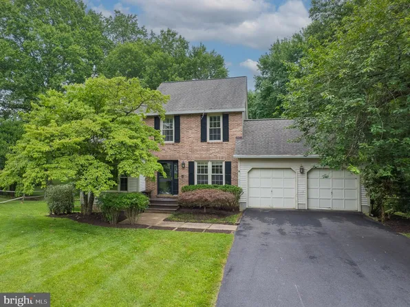 10049 Carillon Dr, Ellicott City, MD 21042