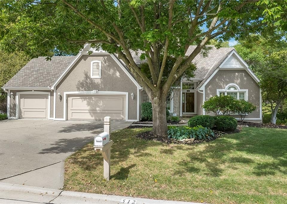 1st image of 512 Pinewood Dr