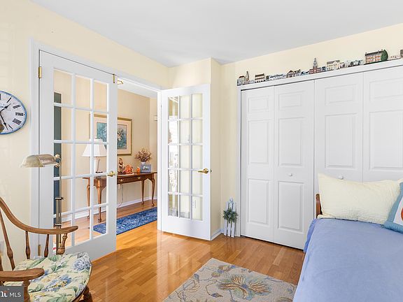 5th image of 47 Titus Ct #403