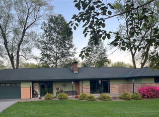 329 Wynnewood Dr, Butler, PA 16002