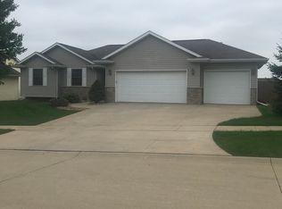 3620 Eagle Rd SW, Cedar Rapids, IA 52404