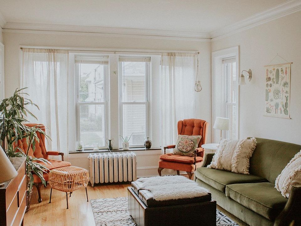1st image of 1028 S Oak Park Ave