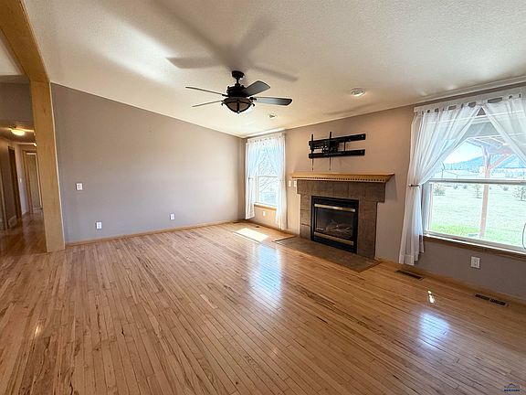 5th image of 17 Longabaugh Rd