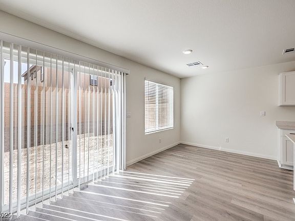 4th image of 9926 Ullom Dr #4