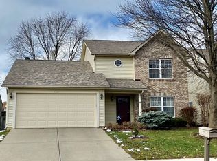 14952 Oak Rd, Carmel, IN 46033