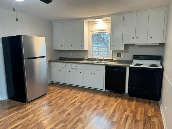 (undisclosed Address), Whitewater, WI 53190